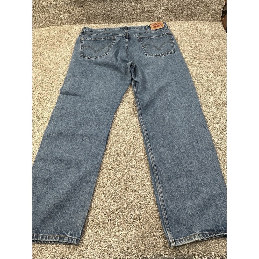 Levis 505 Jeans Mens 42x32 Blue Denim Regular Fit Straight Leg Medium Stone Wash - Picture 8 of 11